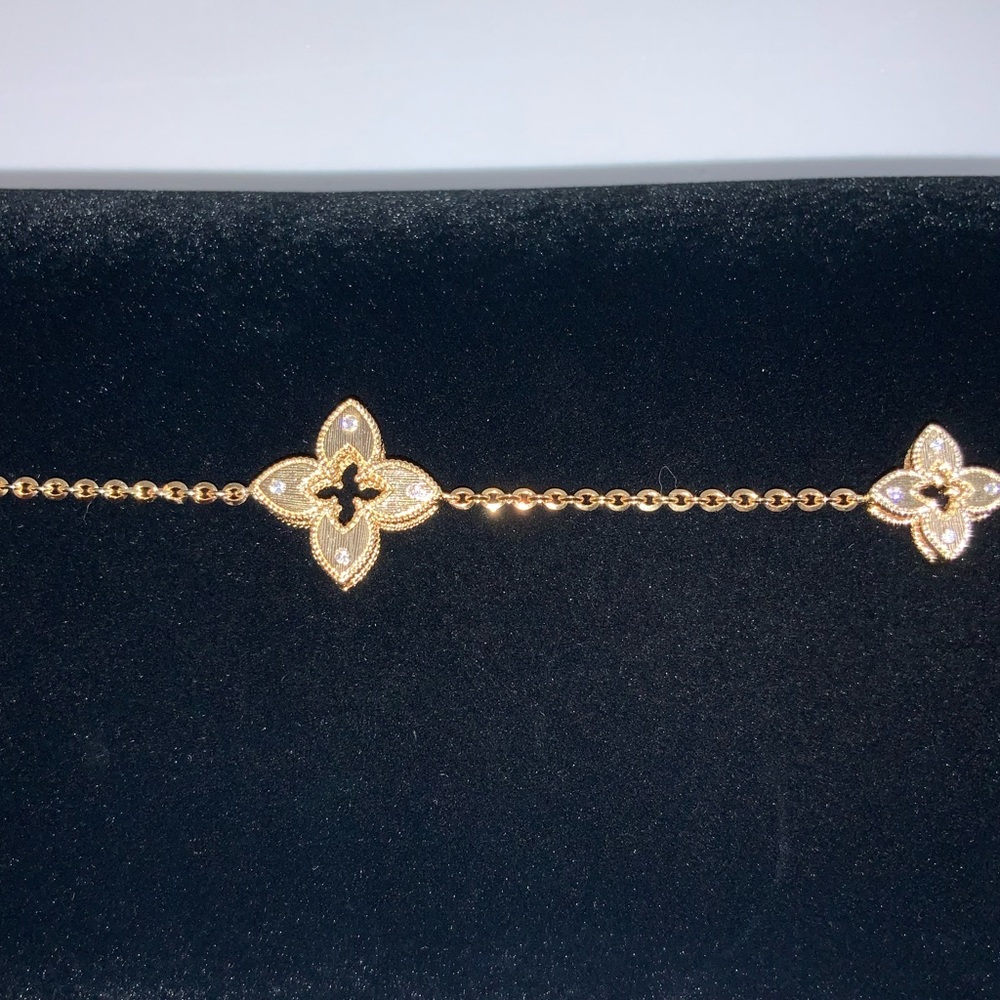 18k Venetian Station Necklace - Picture 10 of 14